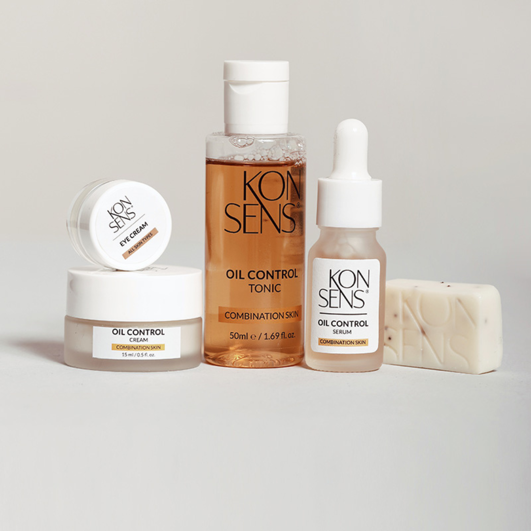Travel Set von Konsens, Oil Control Variante mit Tonic, Serum, zwei Tiegeln und Seifenstück, zweite Aufnahme